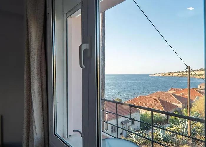 Sea Gem Family アパート